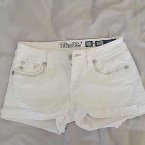 Miss me size 27 signature short
